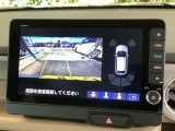 便利な3ビュー切り替え、ガイド線表示付きのバックカメラです!後退時、後方の視界をサポートします!