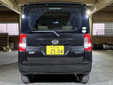 中古車は納車前に全てボディ磨き、車内クリーニングを施工してからお渡ししております。別途ガラスコーティングも対応可能です◎
