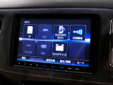 CD、DVD、Bluetooth、AM、FM、AUX、スマートフォン接続ができます。