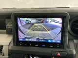 【バックカメラ】運転が苦手な方も車庫入れラクラクです!ギアをリバースに入れれば自動的に切り換わりますので、面倒な操作は不要です♪狭い駐車場もお車を傷つけず安心ですね!