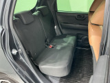 後席も余裕の広さ!ゆったりくつろげます!!