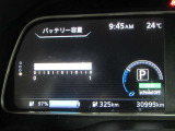 デジタル表示スピードメーターです。  走行距離 30993km ★映し出さ多彩な情報が、快適なドライブをサポートします 。