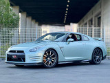 R35GT-R専門店として、車両の状態からGT-Rとしての特性まで、お車選びに対してアドバイスさせて頂いております。ご希望の内容のお車をお探しする事も可能です。まずはお気軽にご相談下さい。