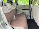 運転席側後部座席