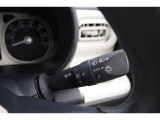 【オートライト】車外の明るさに応じて自動で点灯します!手動で点灯/消灯させることも可能ですよ♪