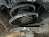 お車を安心してお乗りいただく為には、足回りの定期点検が欠かせません。サービスサポート(有償保証)では無料点検もご提供しており、安心のカーライフをお過ごしいただけるサポート体制が整っています。
