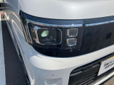 LEDヘッドライトは省電力ですが、純白光で驚くほど明るく夜道を照らしてくれます。