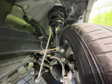 お車を安心してお乗りいただく為には、足回りの定期点検が欠かせません。サービスサポート(有償保証)では無料点検もご提供しており、安心のカーライフをお過ごしいただけるサポート体制が整っています。