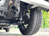 お車を安心してお乗りいただく為には、足回りの定期点検が欠かせません。サービスサポート(有償保証)では無料点検もご提供しており、安心のカーライフをお過ごしいただけるサポート体制が整っています。
