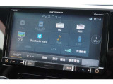 【Bluetooth接続】車とスマートフォンをBluetoothで接続すれば、ケーブルなしで音楽再生やハンズフリー通話が可能です!