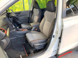 運転席シート廻りは使用感も少なく、良好な状態となっています。丁寧に使われていたことがよくわかりますね。