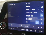 純正ナビを装備。タッチパネル式で使いやすく、お出かけもラクラクです。
