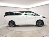 アルファード ハイブリッド 2.5 S タイプゴールドII E-Four 4WD 