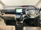 運転席からの視界が左右に広く隅々まではっきりと見渡せます。車の前端も把握しやすく安心して運転できます!