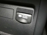 災害時にも安心。家庭用電化製品が使用できるAC100V、1500Wのコンセント付きです。