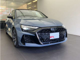 正規ディーラーAudi奈良のお車をご覧い頂きありがとうございます。株式会社ファーレン古都のAudi3支店の中からお客様のご希望にあった1台をご案内させて頂きます。