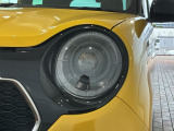 LEDヘッドライトは、点灯の瞬間から最大光量を発揮し、突然暗くなるトンネルなどでの安定感を高めます。