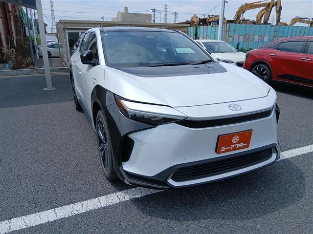bZ4X Z パノラマルーフ JBLサウンド 禁煙車