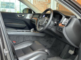 XC60 アルティメット B5 AWD 4WD 本革シート