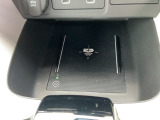ワイヤレス充電器ついています。