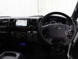 運転席廻りです。