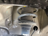 お車を安心してお乗りいただく為には、足回りの定期点検が欠かせません。サービスサポート(有償保証)では無料点検もご提供しており、安心のカーライフをお過ごしいただけるサポート体制が整っています。
