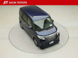 両側パワースライドドア付きだから、狭い駐車スペースなどでの乗り降りラクラク♪小さなお子さまのいるご家庭には嬉しい装備です。