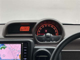 見やすいメーターレイアウトで運転をサポート!