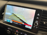 バックギアに入れるだけで自動でリヤカメラに切り替わります!車庫入れやバックが苦手な方にオススメ!