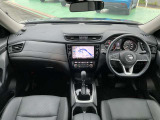 ドライバーのかたと助手席のかたが座るシートです。実際お座りいただくのが、分かりやすいと思います。お気軽にご来店ください!