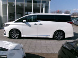 両側パワースライドドア付きだから、狭い駐車スペースなどでの 乗り降りラクラク!小さなお子さまのいるご家庭には嬉しい装備。