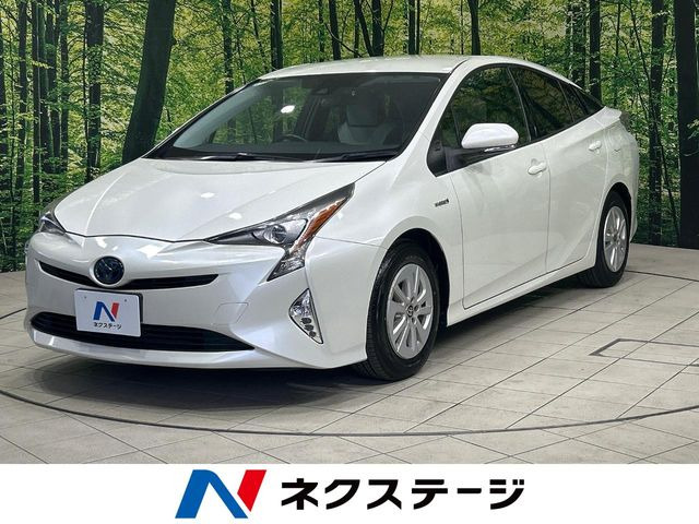 トヨタ プリウス 