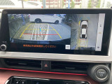 バックカメラも搭載しており、狭い駐車スペースでも安心です。
