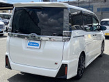 ヴォクシー 2.0 ZS GR スポーツ 