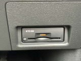 ETCならこんな利点が!!1. キャッシュレスシステムで、現金などを用意する必要無し!2. 料金所をノンストップで通過!3. 料金所付近での発進・停止の繰り返しがなくなり、排気ガスや騒音の発生が削減されます。