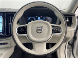 XC60 B5 AWD インスクリプション 4WD 4WD 本革シート