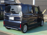 当社の車両には『安心して車選びをしていただくために』お支払い総額を表示しております。税金、自賠責保険料、登録費用、リサイクル料金が含まれており、県内登録及び届出で店頭納車の場合になります