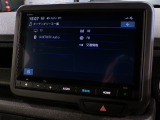 CD、DVD、Bluetooth、AM、FM、AUX、スマートフォン接続ができます。