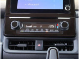 【オートエアコン】1年中快適な室内を提供!車内温度を設定すると、風量を自動で調整してくれます。