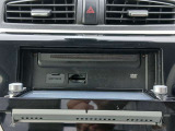 CD/DVD挿入口です。