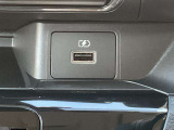 ◆◆◆前席USB充電ソケット