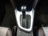 燃費の良い電子制御式無段変速のCVTです。