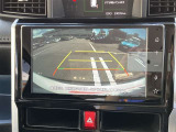 バックガイドモニターで、後方を確認しながら安心して駐車することができます。運転初心者も熟練者も必須の機能ですよ!