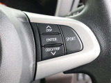 『ハンドル右側』のスイッチは、空調や色々な機能を操作できるようになっています!車種により変わるので詳しくは、お尋ねください!