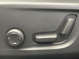 【パワーシート】スイッチ一つで簡単にシート位置の微調整が可能!電動だから力もいりません!自分に最適なシートポジションにセットして、快適なドライブをお楽しみください。