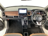 【前方視界】開放的な前方視界!運転がしやすく疲れにくいです♪窓が大きく、見通しがとっても良いおクルマですよ♪