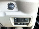 点検整備時に、メーカー新車保証〔新車登録日より、3年or6万キロの一般保証と5年or10万キロの特別保証〕を継承いたします。