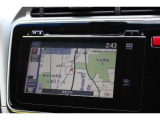 ナビはHonda純正インターナビ。スマートフォンのような操作感です。フルセグTVやDVDも視聴でき、Bluetooth接続をすれば音楽再生のみならずスマートフォンならばハンズフリー通話も可能です。