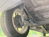 お車を安心してお乗りいただく為には、足回りの定期点検が欠かせません。サービスサポート(有償保証)では無料点検もご提供しており、安心のカーライフをお過ごしいただけるサポート体制が整っています。