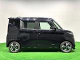 広々空間なのにコンパクト! 小回りが効くので駐車や車庫入れもスムーズに行なえます♪